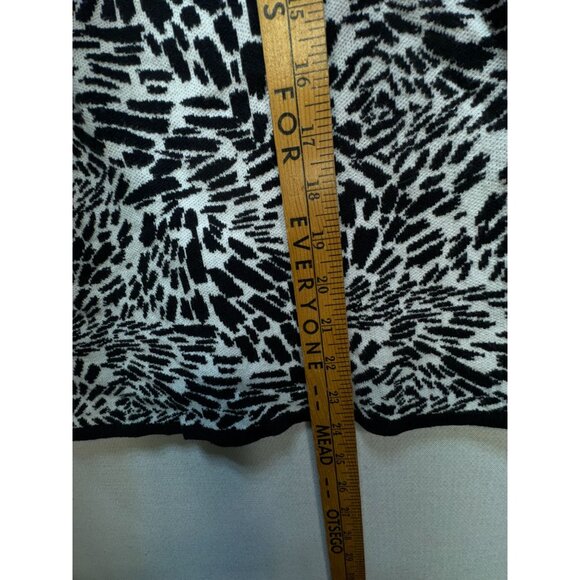 White House Black Market Women's Jacquard Halter Neck Sweater Size S Black White - Picture 7 of 11